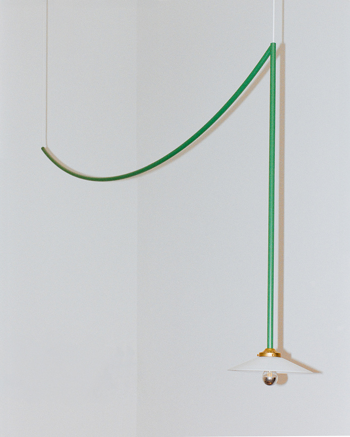 N°4 Stropna Lampa crna