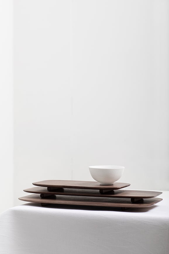 Nido Pladanj za posluživanje L orahovo drvo