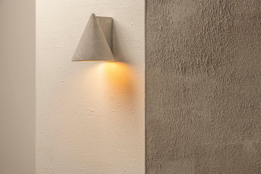 Primary Shape °1 Svjetiljka zidna siva