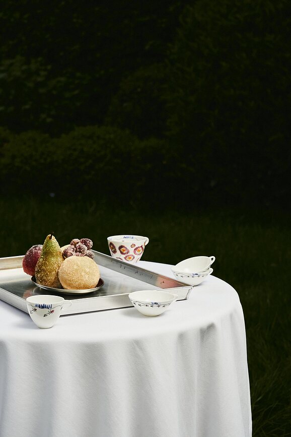Set di stoviglie Midnight Flowers Anemone Milk, 6 pezzi