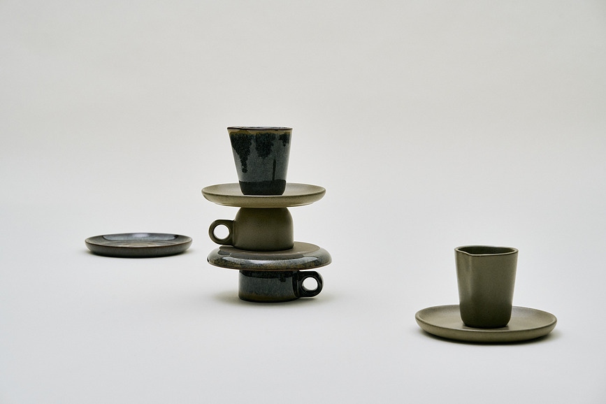 Surface Tasse à Cappuccino avec Soucoupe, 230 ml, noire et grise, Set 2 pièces