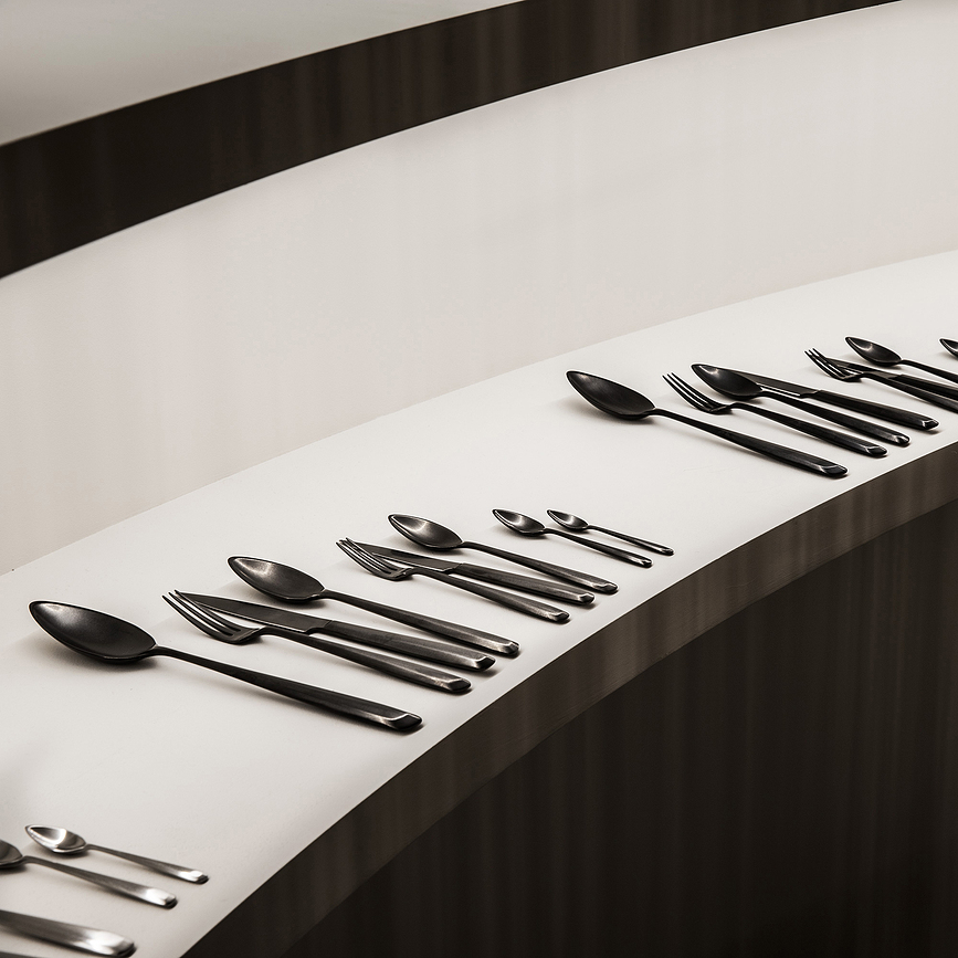 Tenedor de mesa Zoë, negro