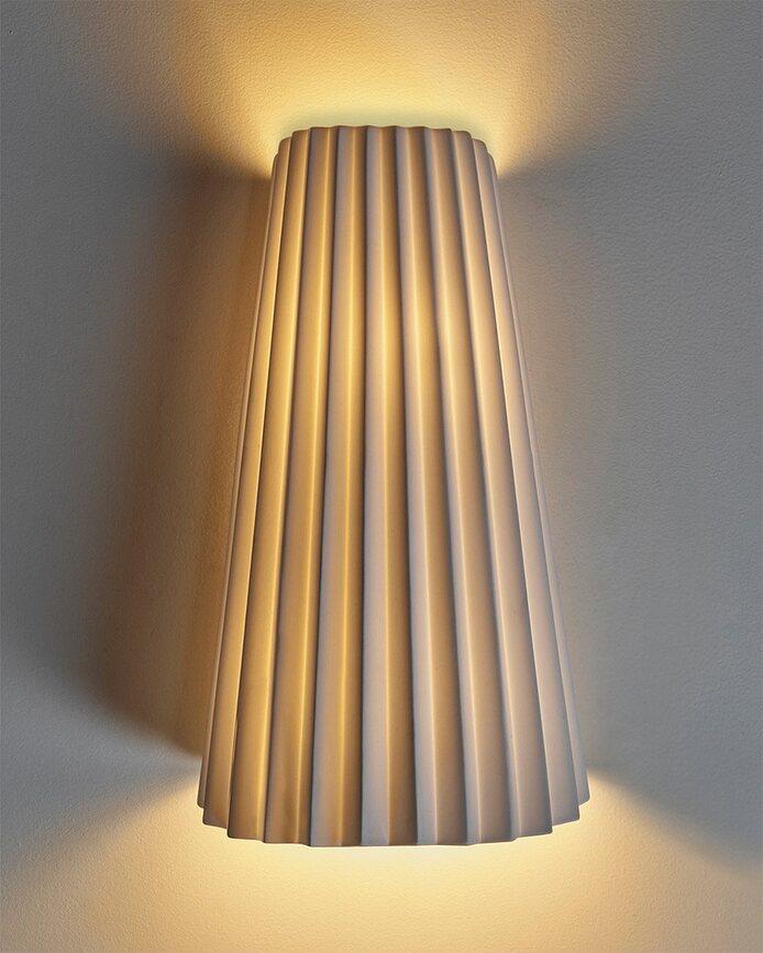 Vägglampa Uala vit