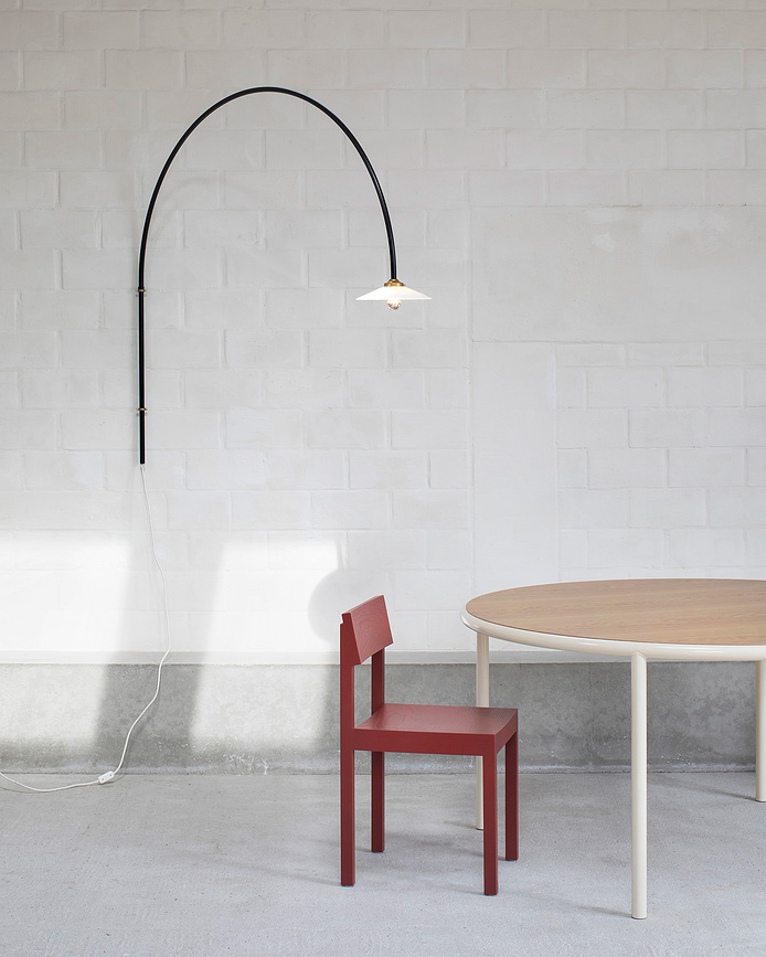 N°3 Wandlamp 135 cm, rood