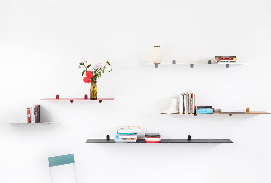 Sienas plaukts N°3 148 cm, melns