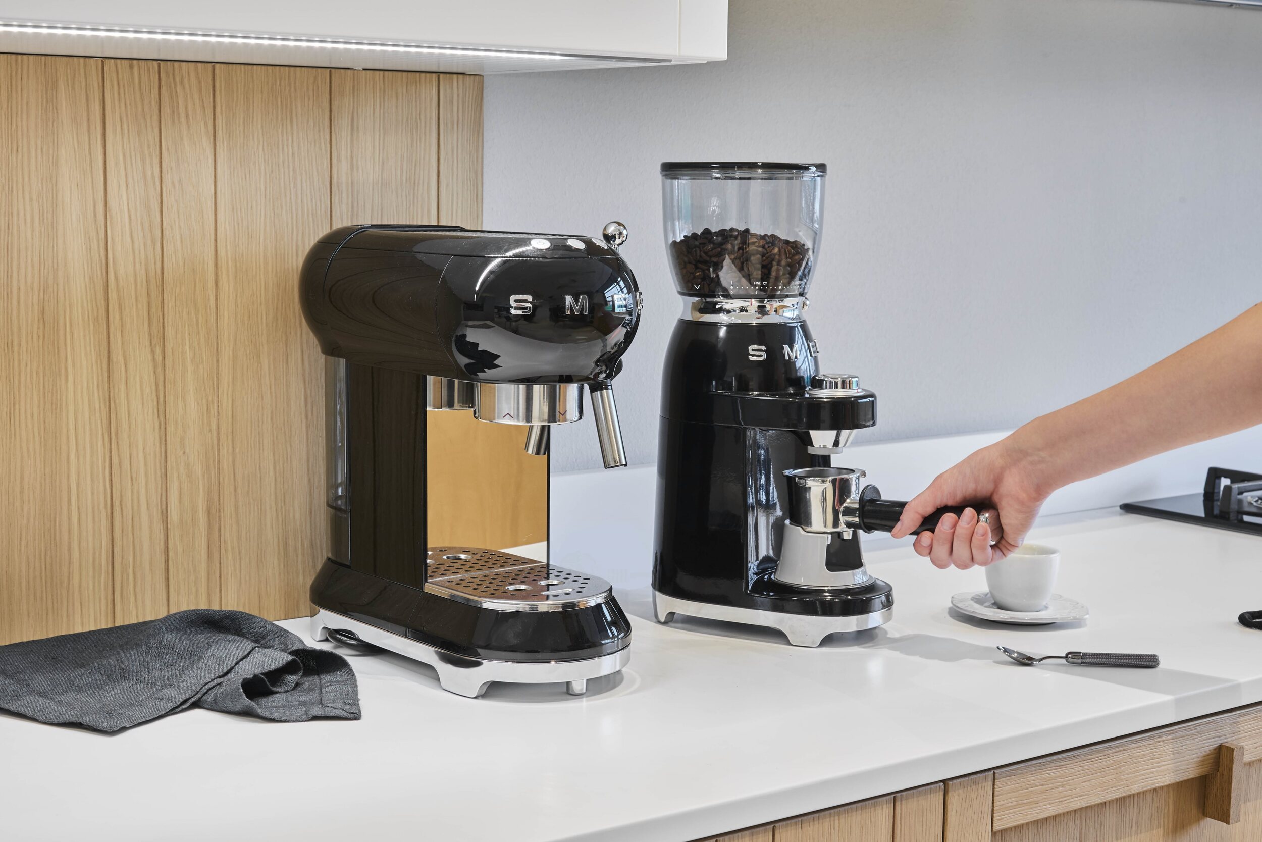 Smeg Espresso Coffee Machine - How to make the perfect espresso 