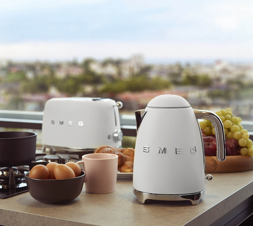 50's Style Električni grelnik vode, bel