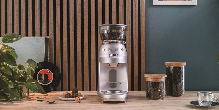 50's Style Mlinac za kavu električni aluminijski