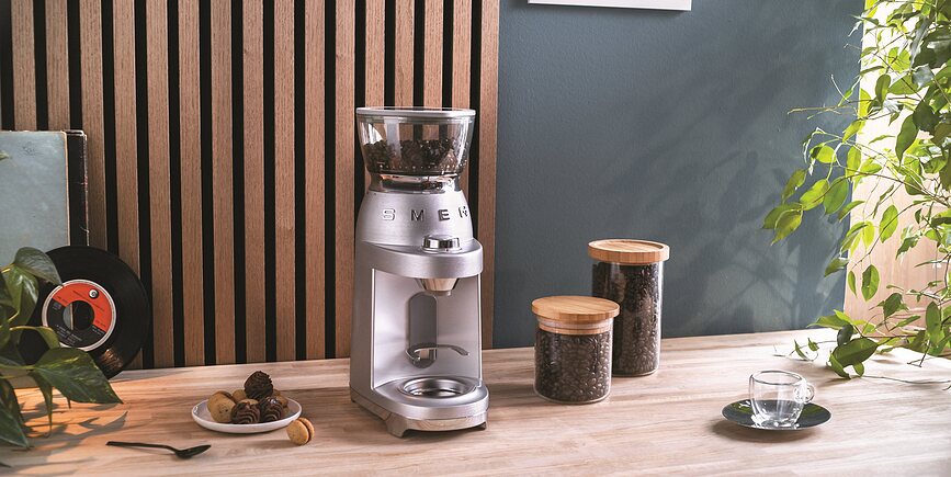50's Style Μύλος Καφέ ηλεκτρικός, αλουμινένιος