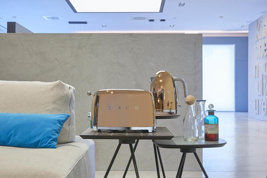 Opekač kruha za 2 rezini, stil 50. let, bel