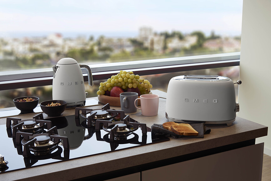 Opekač kruha za 2 rezini, stil 50. let, bel