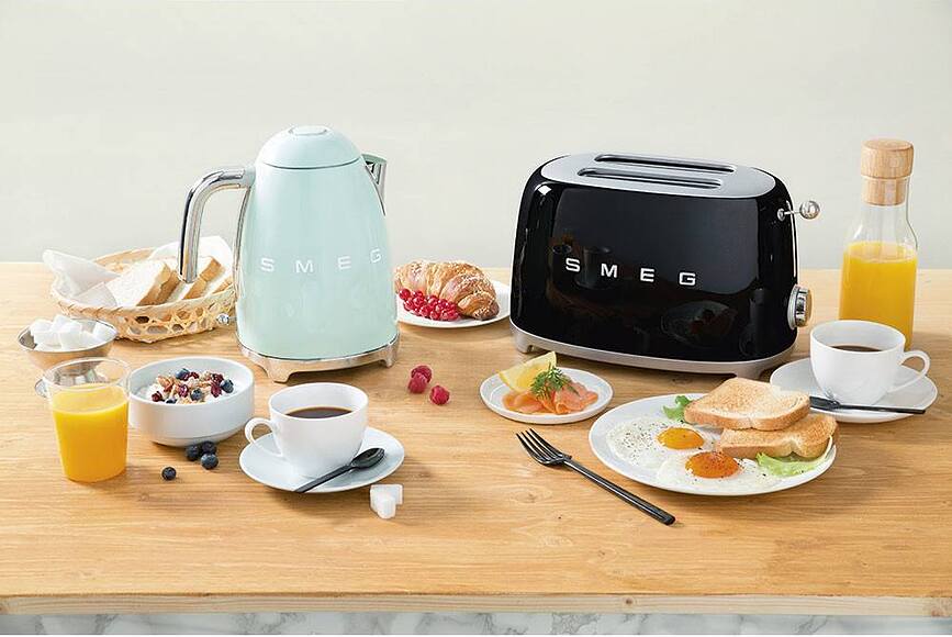 Hervidor eléctrico 50's Style, negro