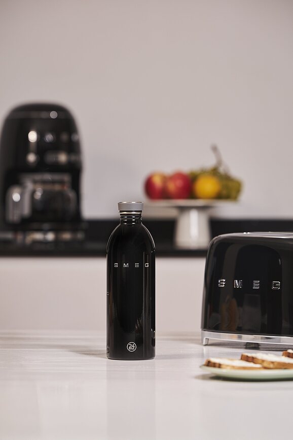 Vattenflaska Smeg x 24Bottles 1 l, svart