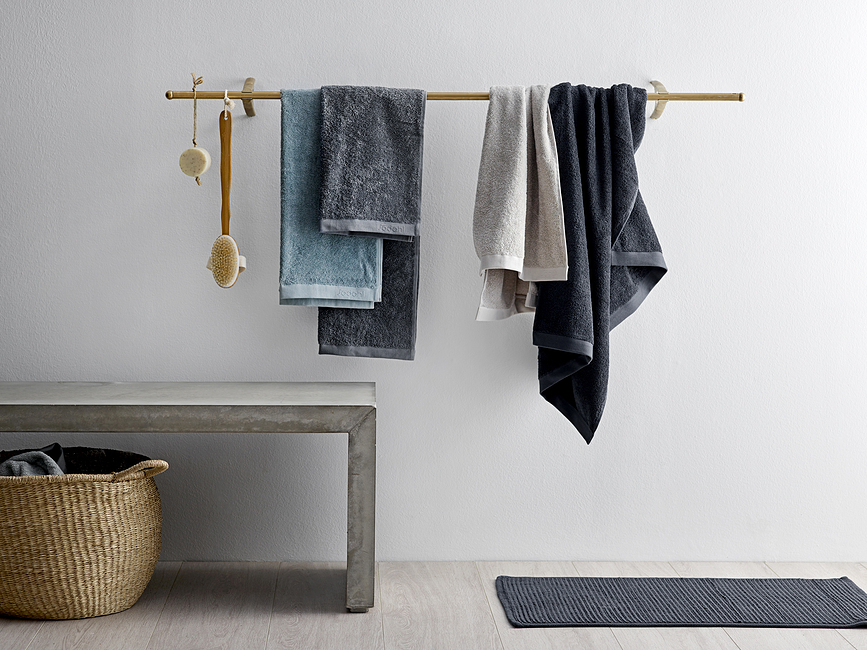 Comfort Serviette 70 x 140 cm, noire