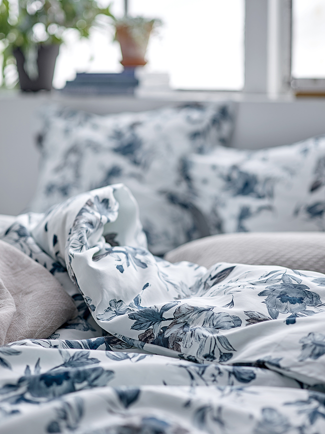 Flower Burst Posteljina 135x200 cm 80x80 cm plava