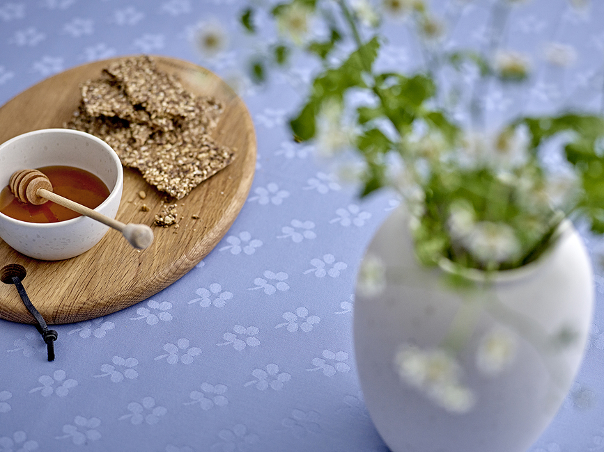 Forget Me Not Stolnjak damask 140 x 370 cm zeleni