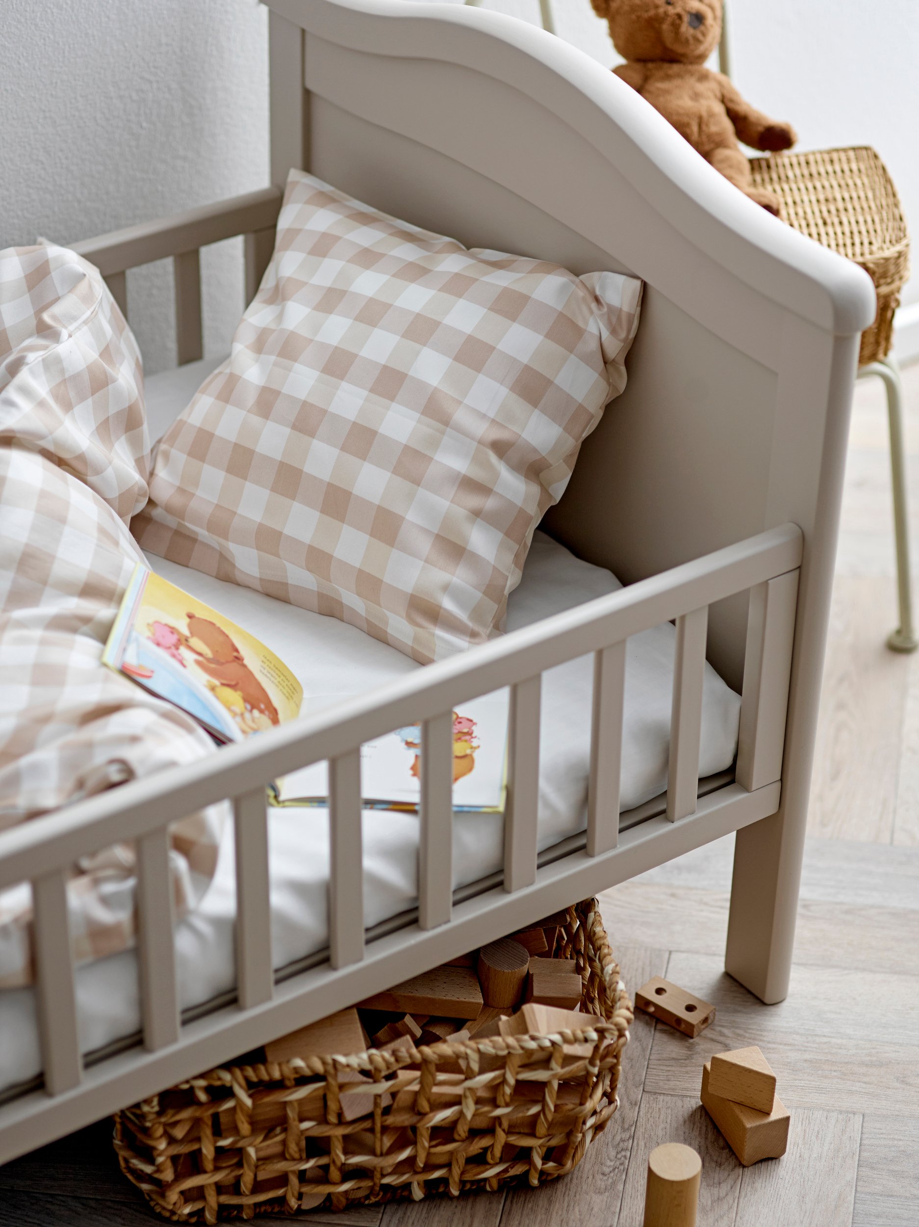 Gingham cot bedding on sale