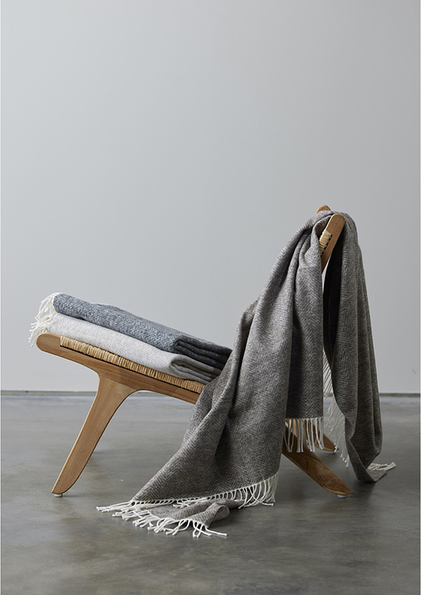 Manta Stillness 130 x 185 cm, beige