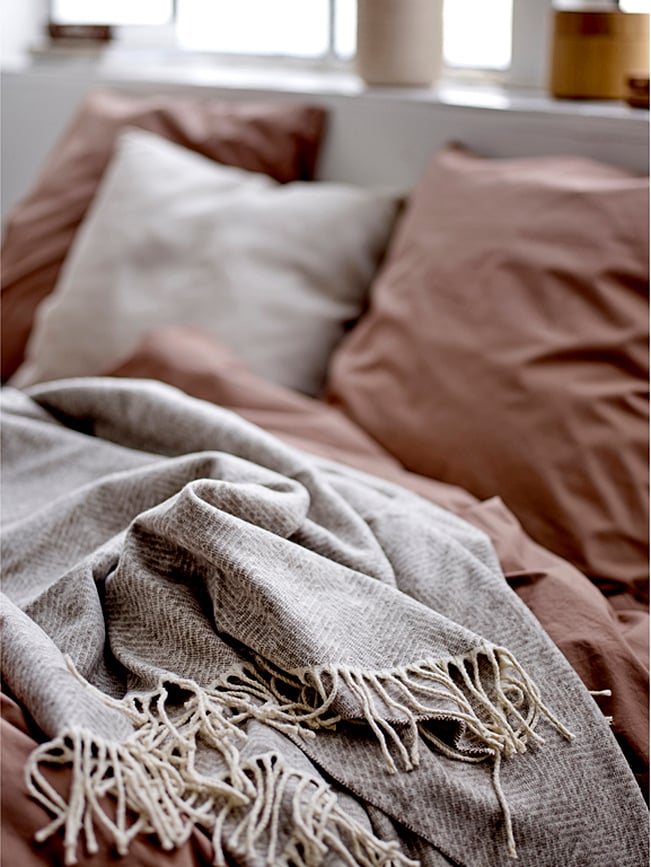 Manta Stillness 130 x 185 cm, beige