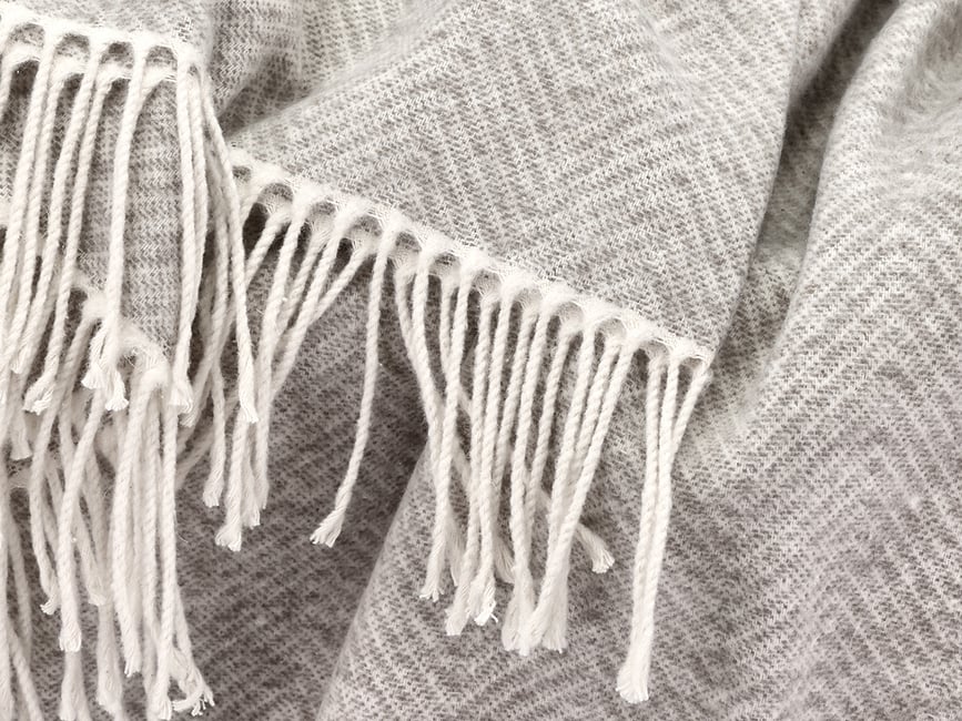 Manta Stillness 130 x 185 cm, beige