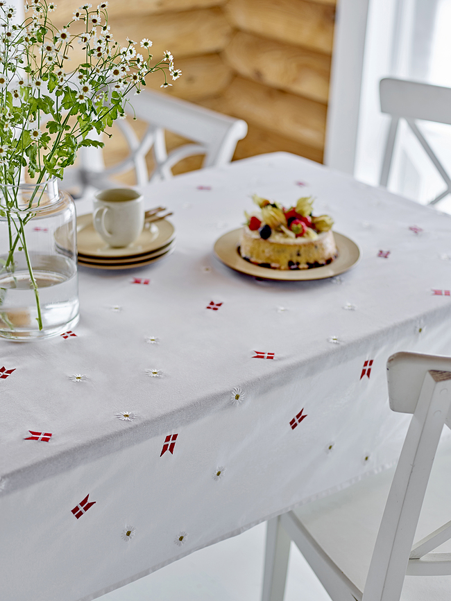 Mantel Tillykke, 140 x 270 cm, blanco