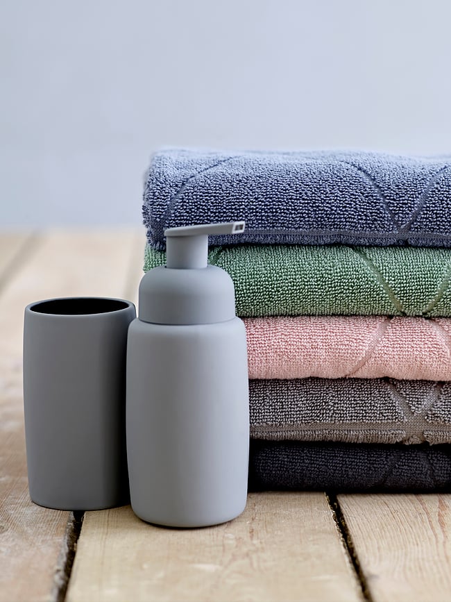 Mono Δοσομετρητής Σαπουνιού, ταουπέ