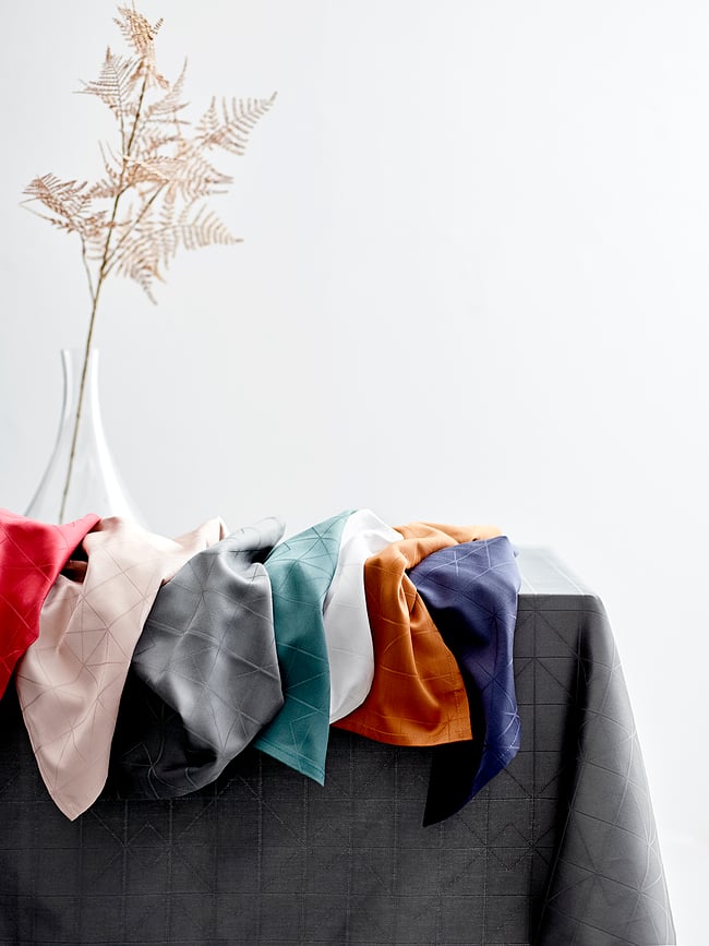 Refined Damask Prt, 140 x 370 cm, taupe