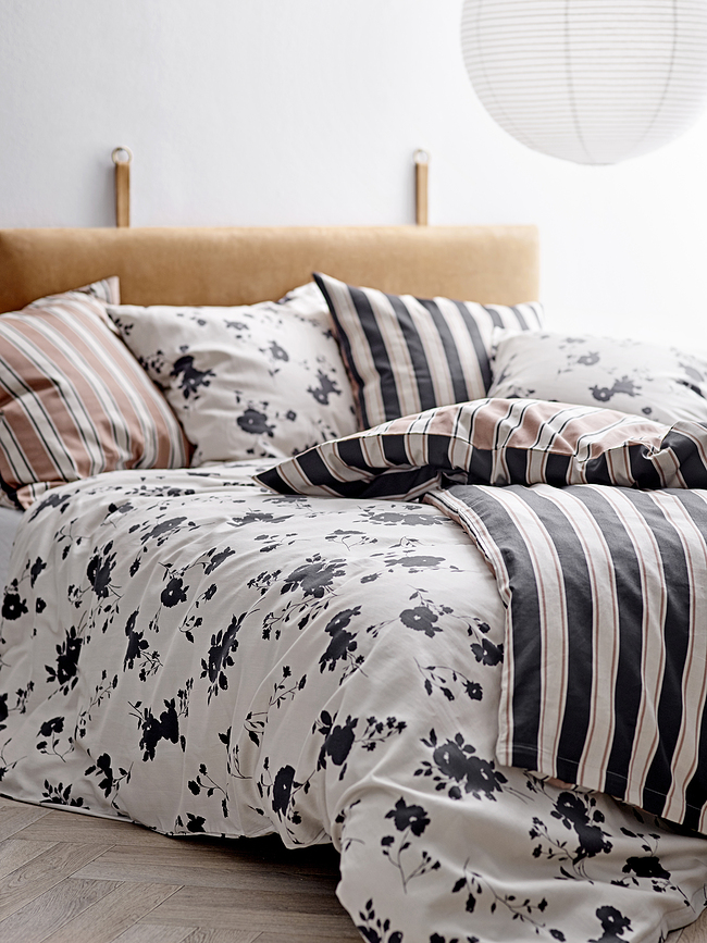 Rose Posteljnina, 135 x 200 cm, bež, z prevleko za vzglavnik 80 x 80 cm