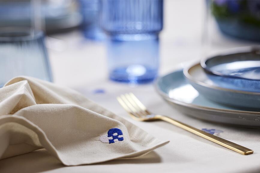 Servilletas de tela Christmas Hearts, con bordado, beige y rojo, Pack de 4