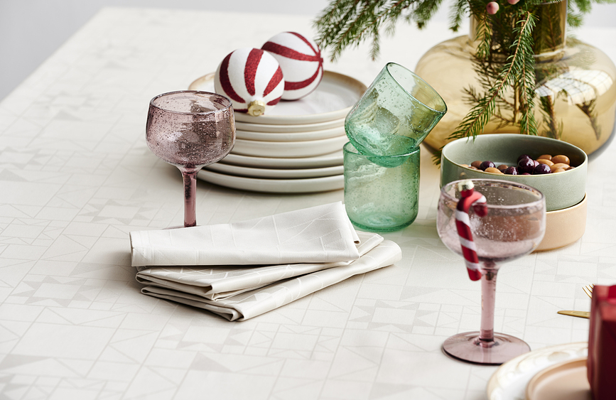 Star Damask Prt, 140 x 270 cm, rdeč