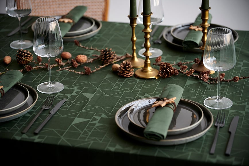 Star Damask Stolnjak 140 x 320 cm zeleni