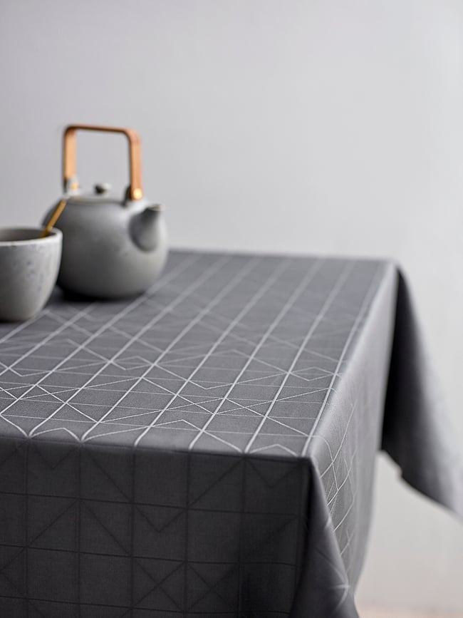 Stolnjak Refined Damask 160 x 320 cm, bijeli