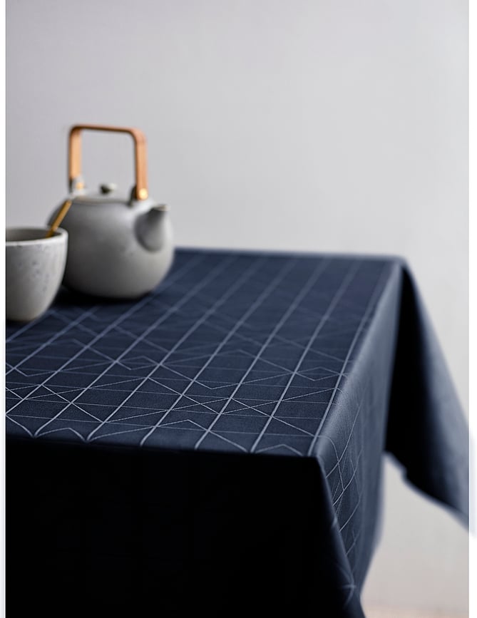 Stolnjak Refined Damask 160 x 320 cm, bijeli