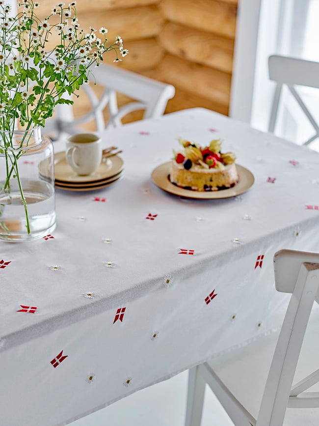 Tillykke Stolnjak 140 x 220 cm bijeli