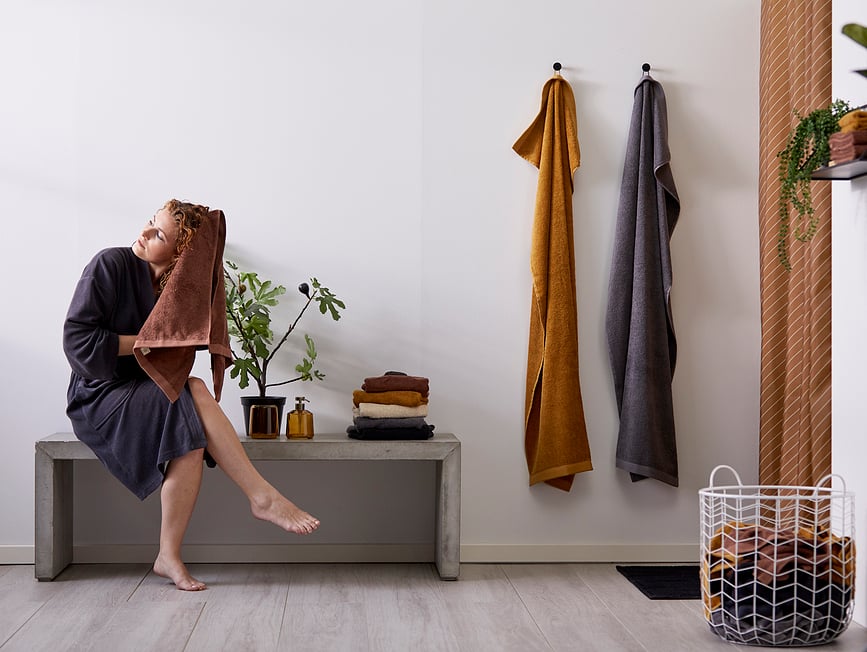 Toalla Comfort, 70x140 cm, negra