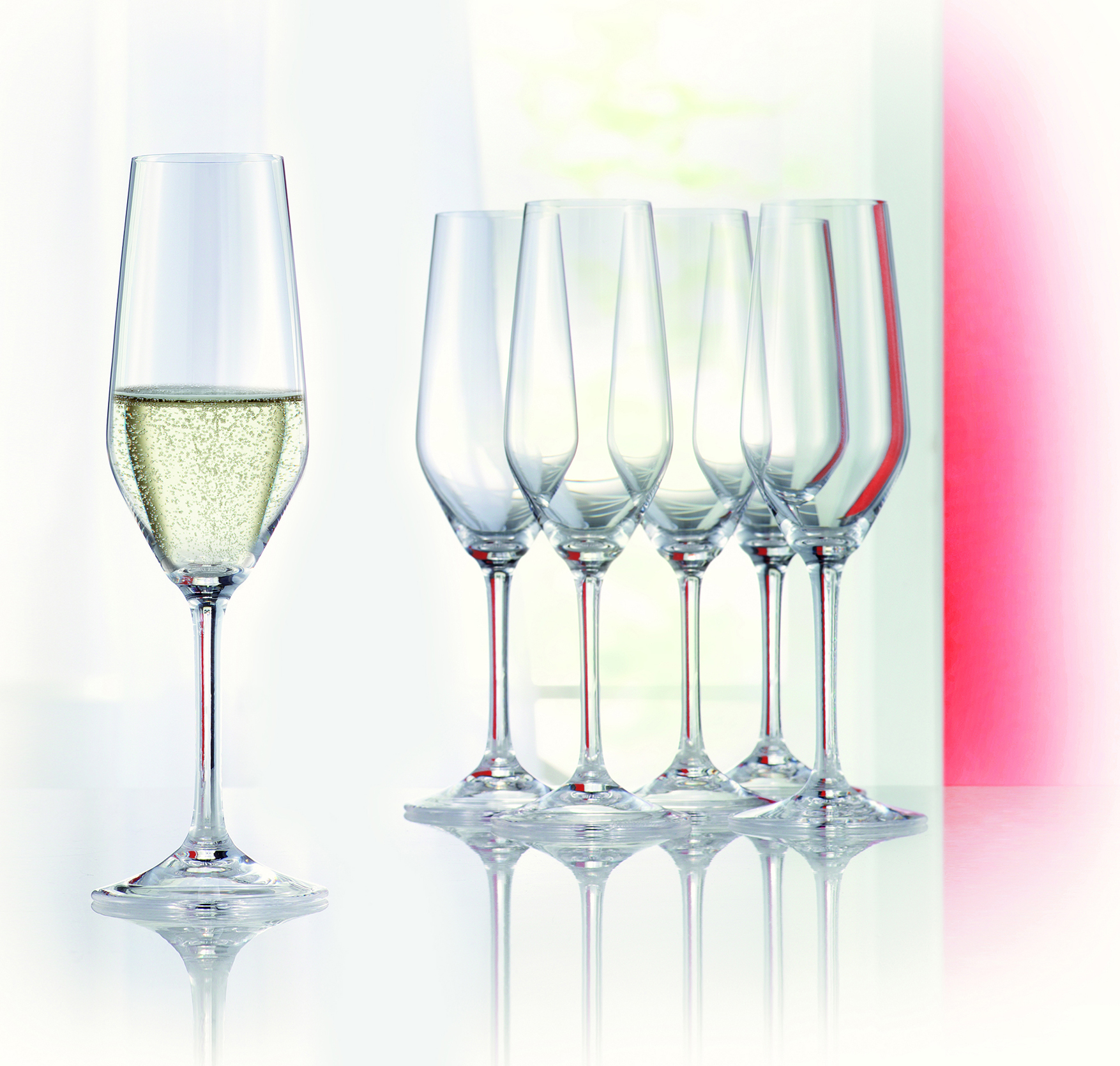 https://3fa-media.com/spiegelau/spiegelau-style-champagne-flutes-4-pcs__69097_c715a9f-s2500x2500.jpg