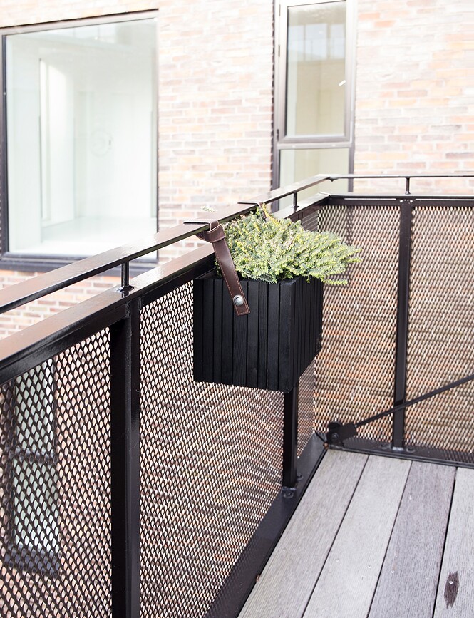 GrowON Cvetlični lonec samozalivalni, z luknjami za obešanje, temni hrast