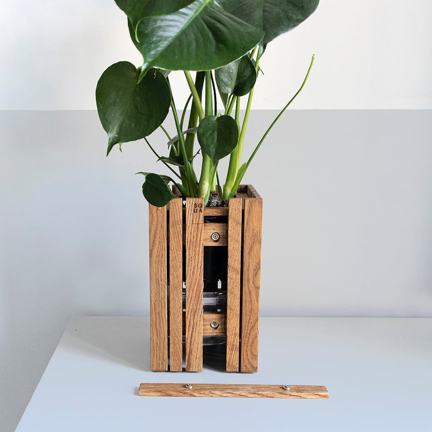 Maceta de Autorriego GrowSmall, de roble natural