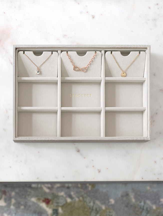 Caja Organizadora de Joyas Stackers Croc, 9 compartimentos, efecto piel de cocodrilo, color masilla clásico
