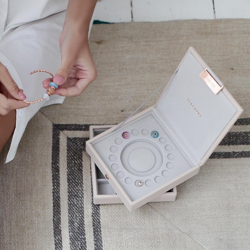 Joyero doble Stackers, para pulseras y charms, rosa claro