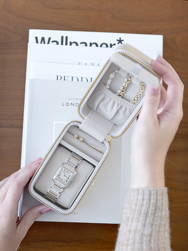 Estuche de viaje para joyas y reloj Stackers, gris piedra