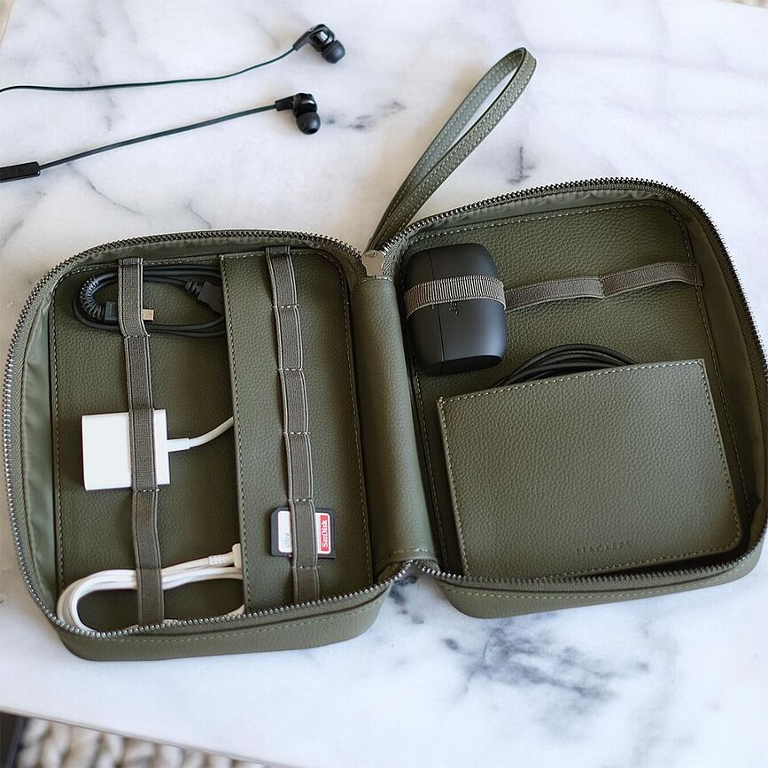 Estuche para cargadores y auriculares Stackers Pebble, azul marino