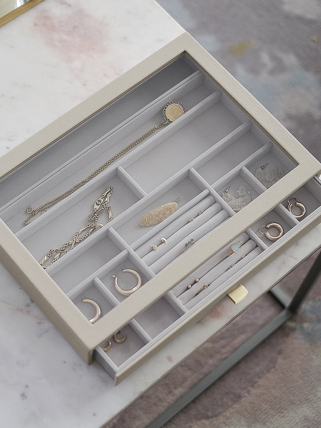 Joyero supersize Stackers, 16 compartimentos, con cajón y tapa de cristal, topo