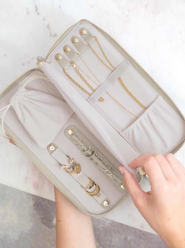 Joyero de Viaje Stackers, con espacio para anillos, burdeos