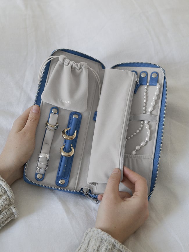 Joyero de Viaje Stackers, con espacio para anillos, burdeos