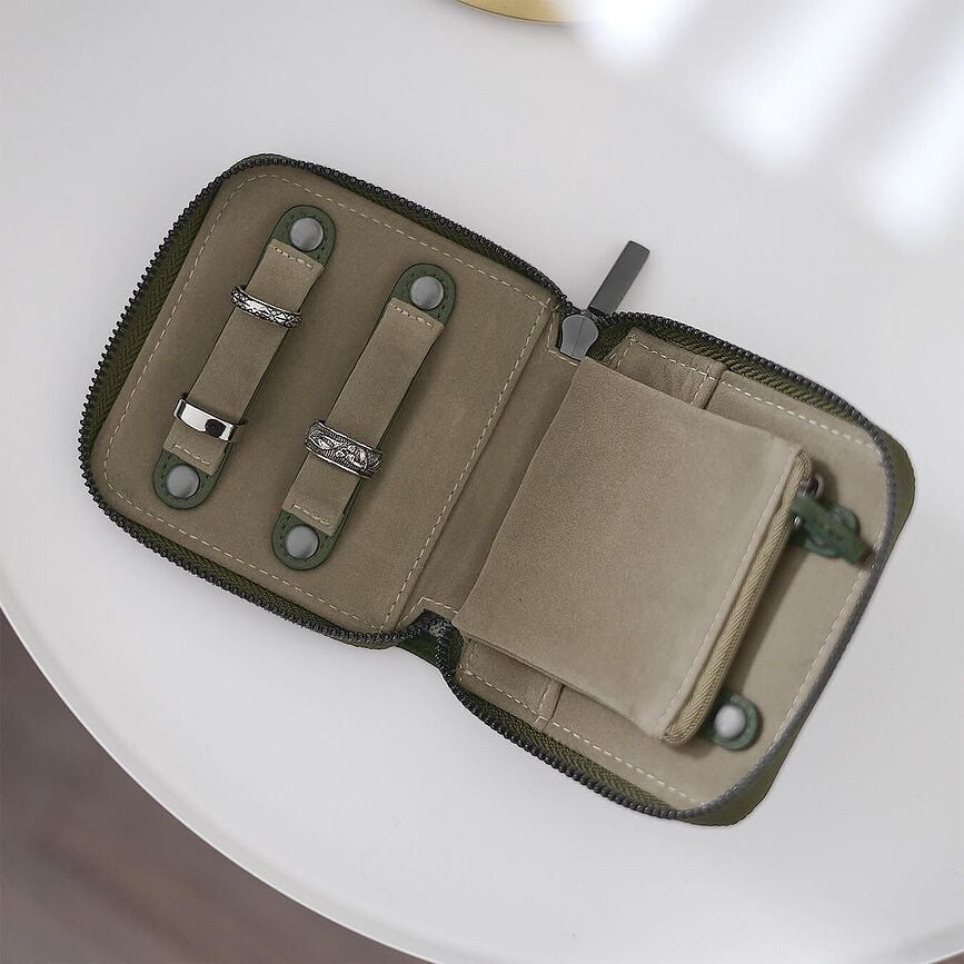 Estuche de viaje para joyas Stackers, pequeño, con espacio para anillos, color topo