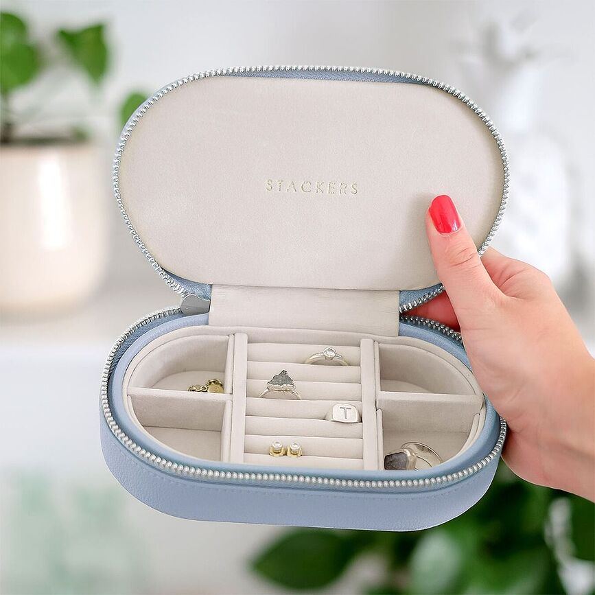 Estuche de viaje para joyas Stackers Travel, ovalado, gris piedra