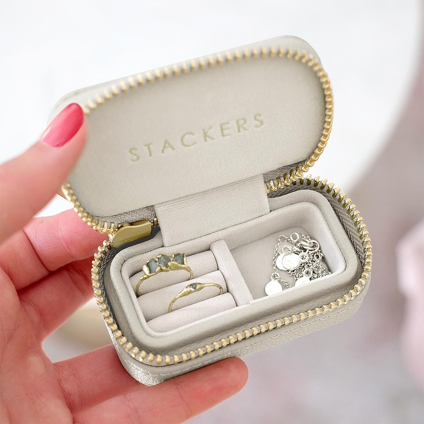 Stackers Petite - Piccolo Portagioie Da Viaggio Stackers Petite - Piccolo Portagioie Da Viaggio