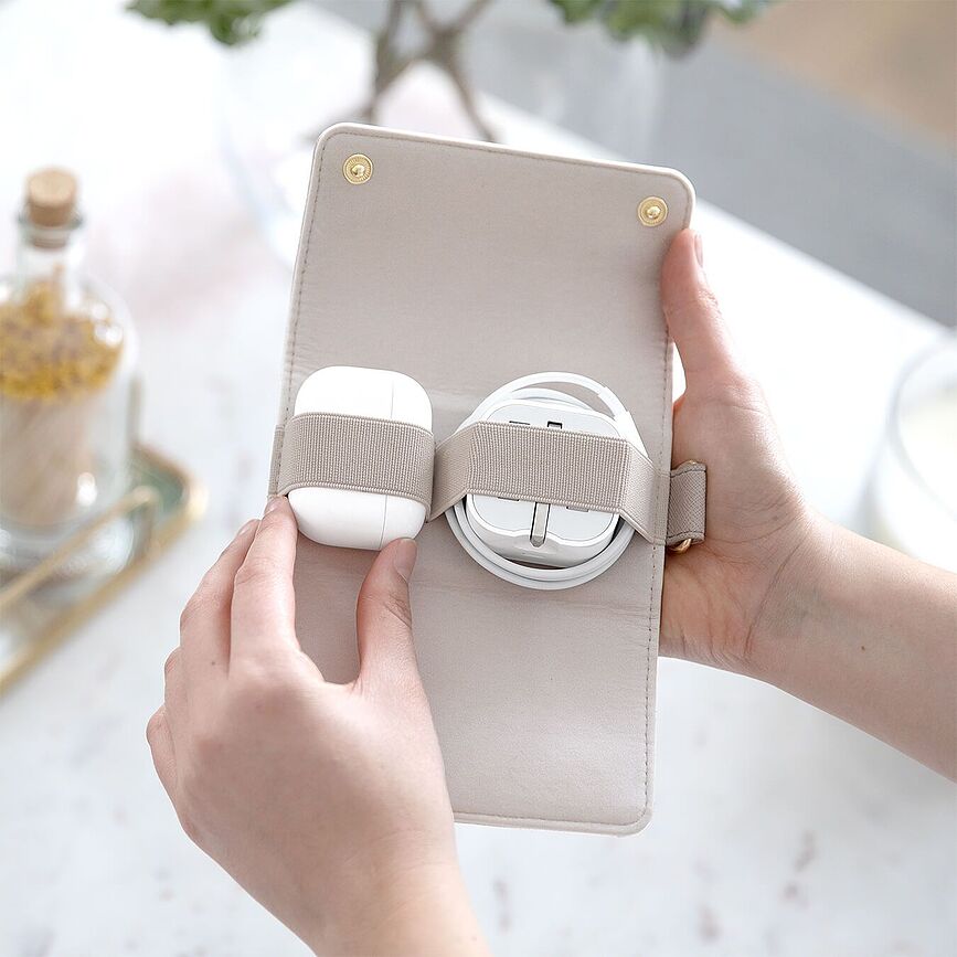 Stackers Compact Etui za polnilnike in slušalke, taupe