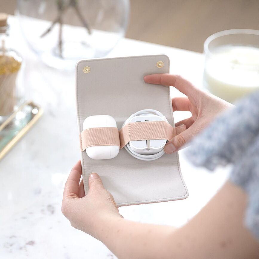 Stackers Compact Organizator za punjače i slušalice taupe